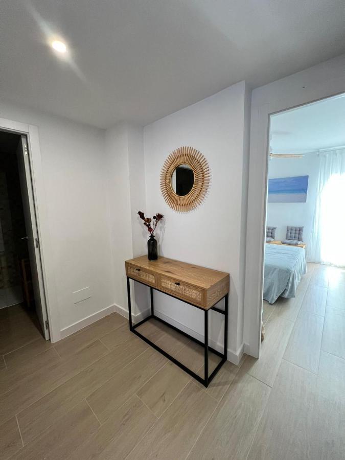 Apartamentos Buganvilla 로쿠타스드마르 외부 사진