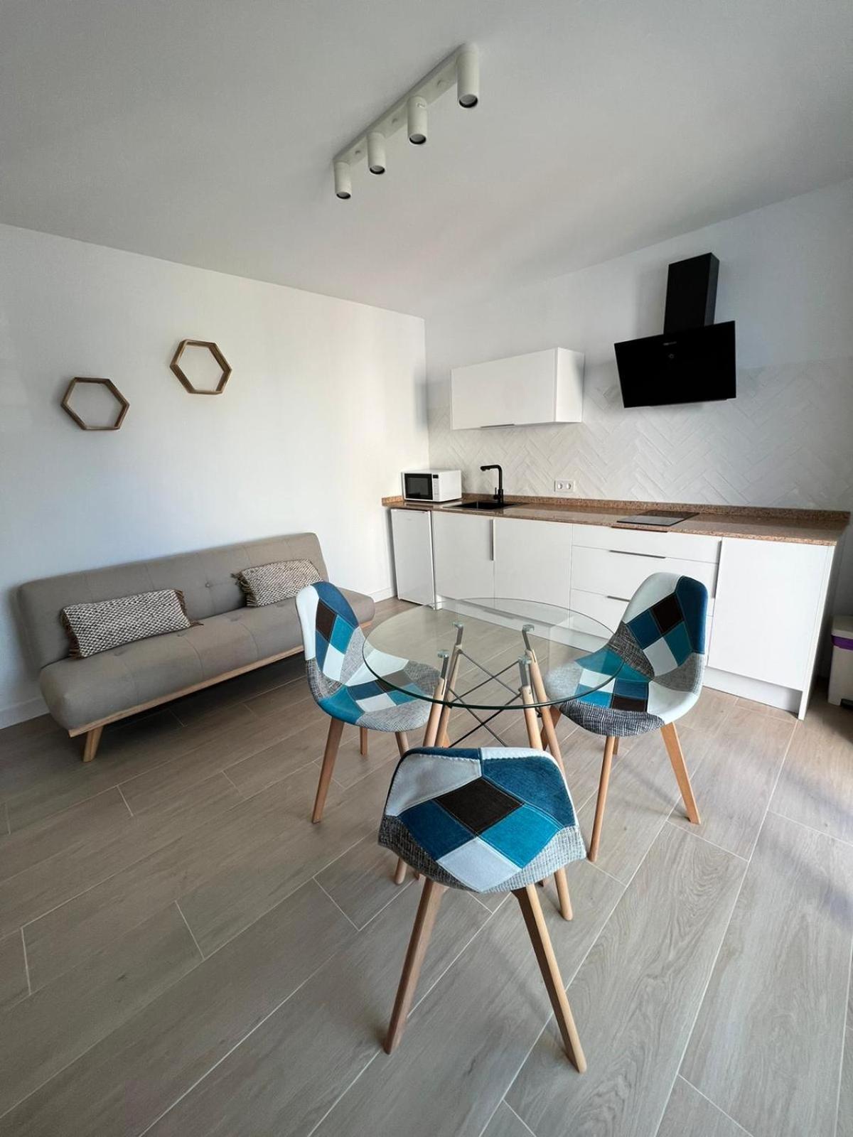 Apartamentos Buganvilla 로쿠타스드마르 객실 사진